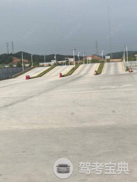 新通驾校 
